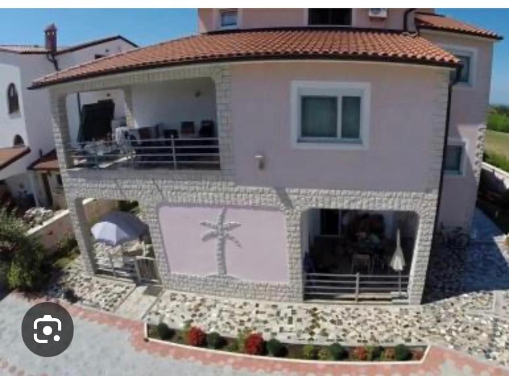 Villa Baldi -Apartmani Danny Tar-Vabriga Exteriör bild