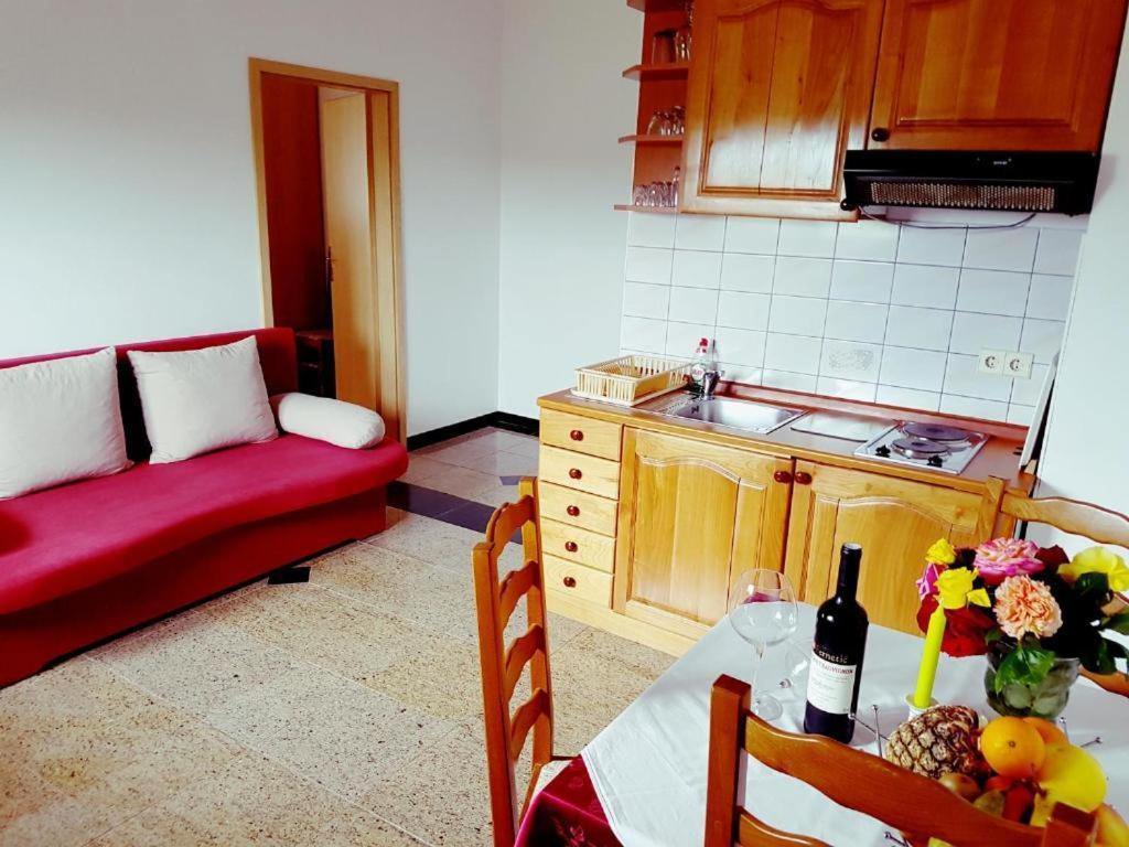 Villa Baldi -Apartmani Danny Tar-Vabriga Exteriör bild