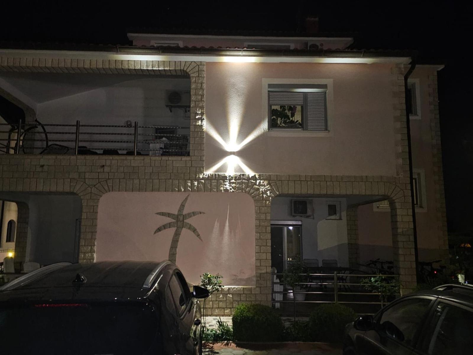 Villa Baldi -Apartmani Danny Tar-Vabriga Exteriör bild