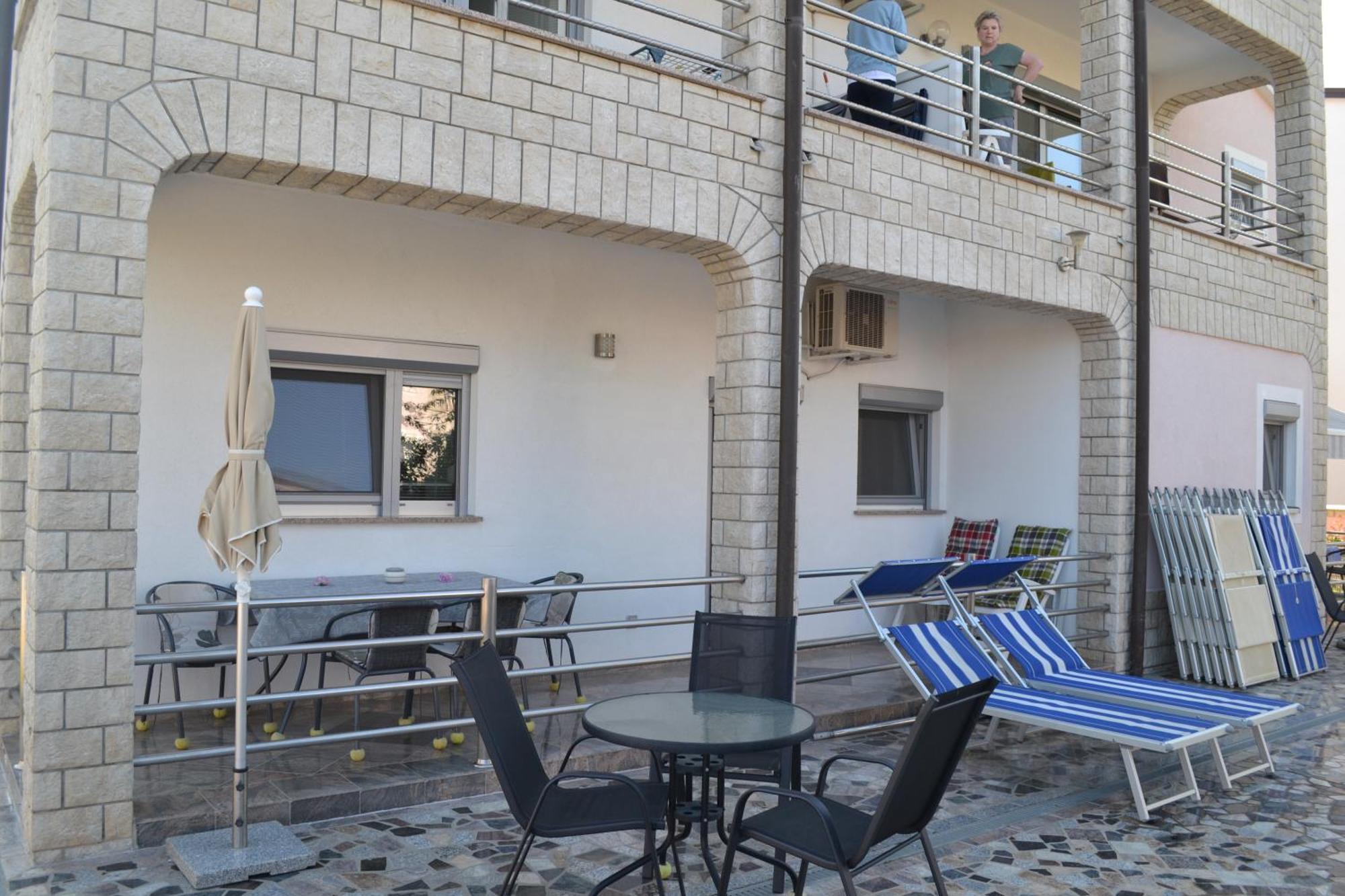 Villa Baldi -Apartmani Danny Tar-Vabriga Exteriör bild