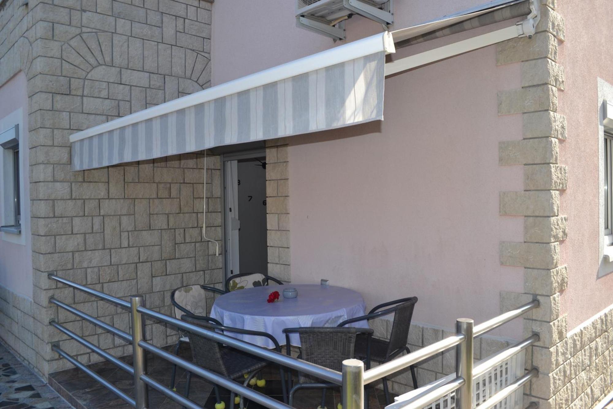 Villa Baldi -Apartmani Danny Tar-Vabriga Exteriör bild